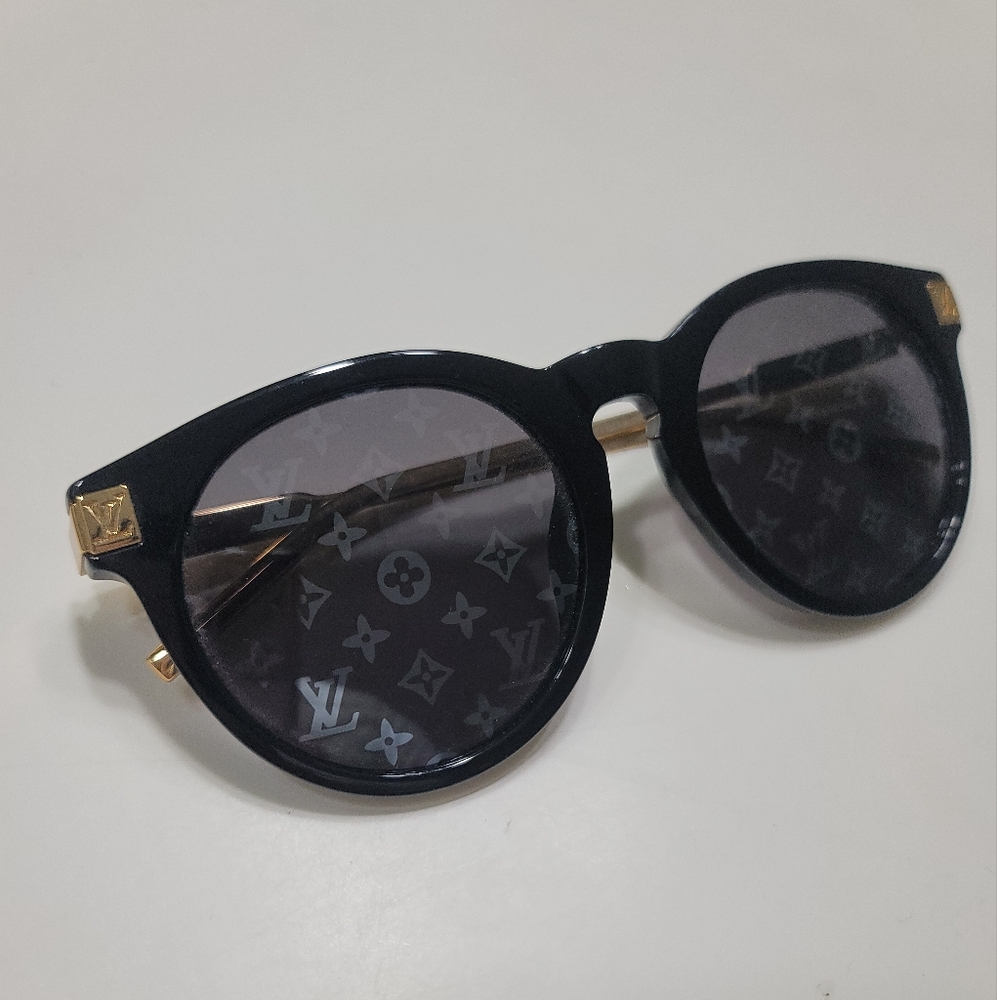 Black Designer Sunglasses